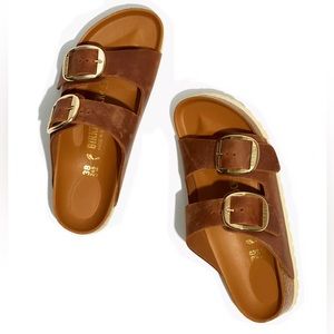 BRAND NEW! Arizona Big Buckle Leather Sandals by Birkenstock in Cognac. Size 38.